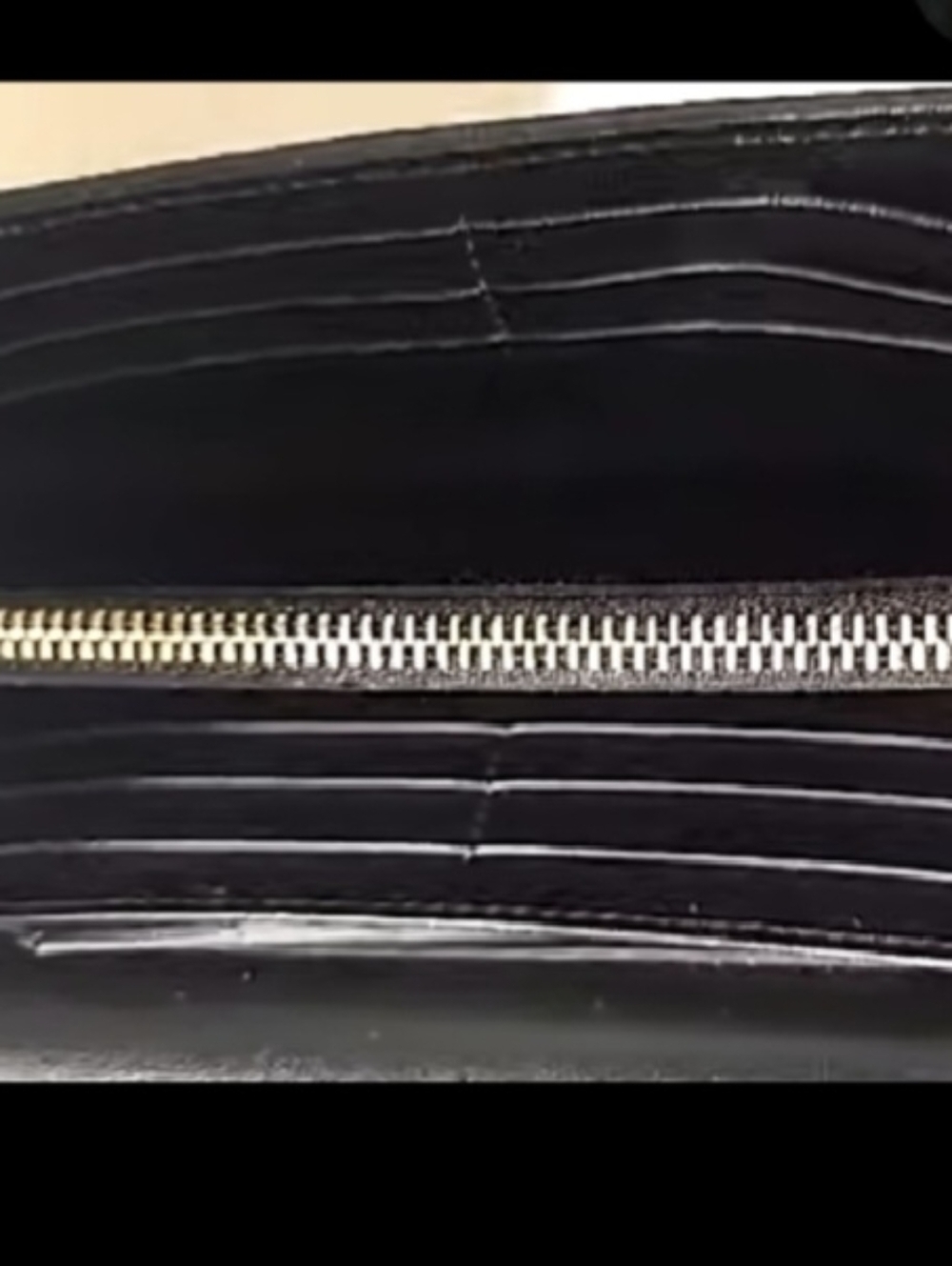 Versace Medusa Wallet, Authentic Exotic-Style, Gold - Picture 10 of 13